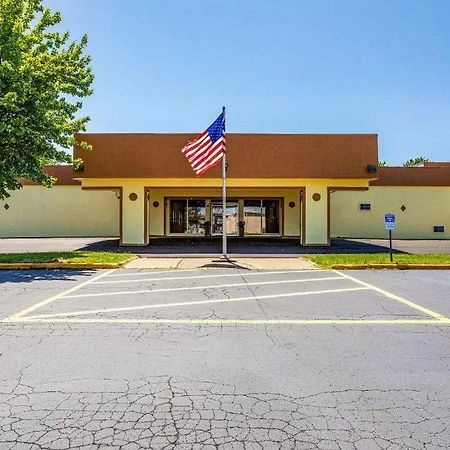 Econo Lodge Fredonia Eksteriør billede