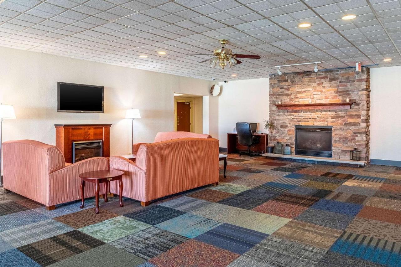 Econo Lodge Fredonia Eksteriør billede