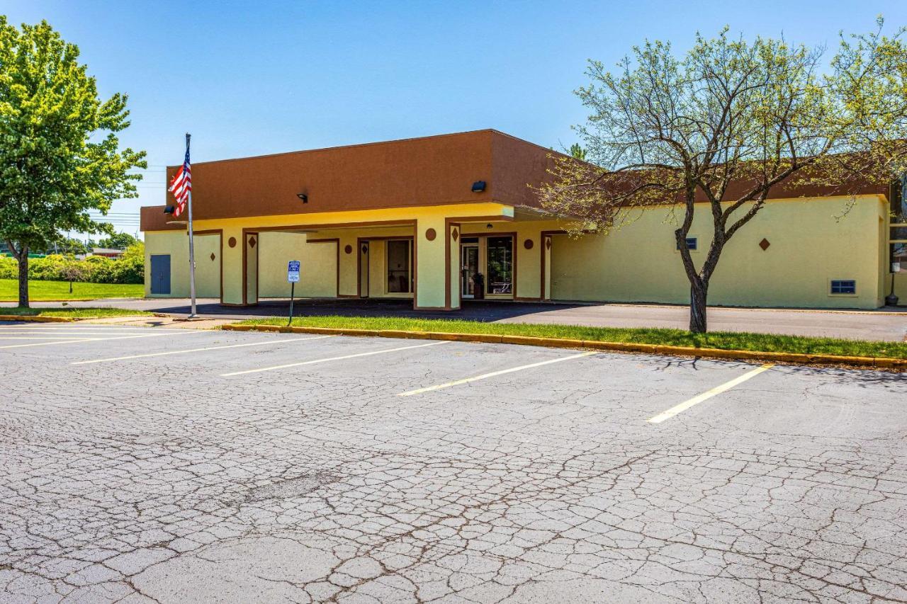 Econo Lodge Fredonia Eksteriør billede