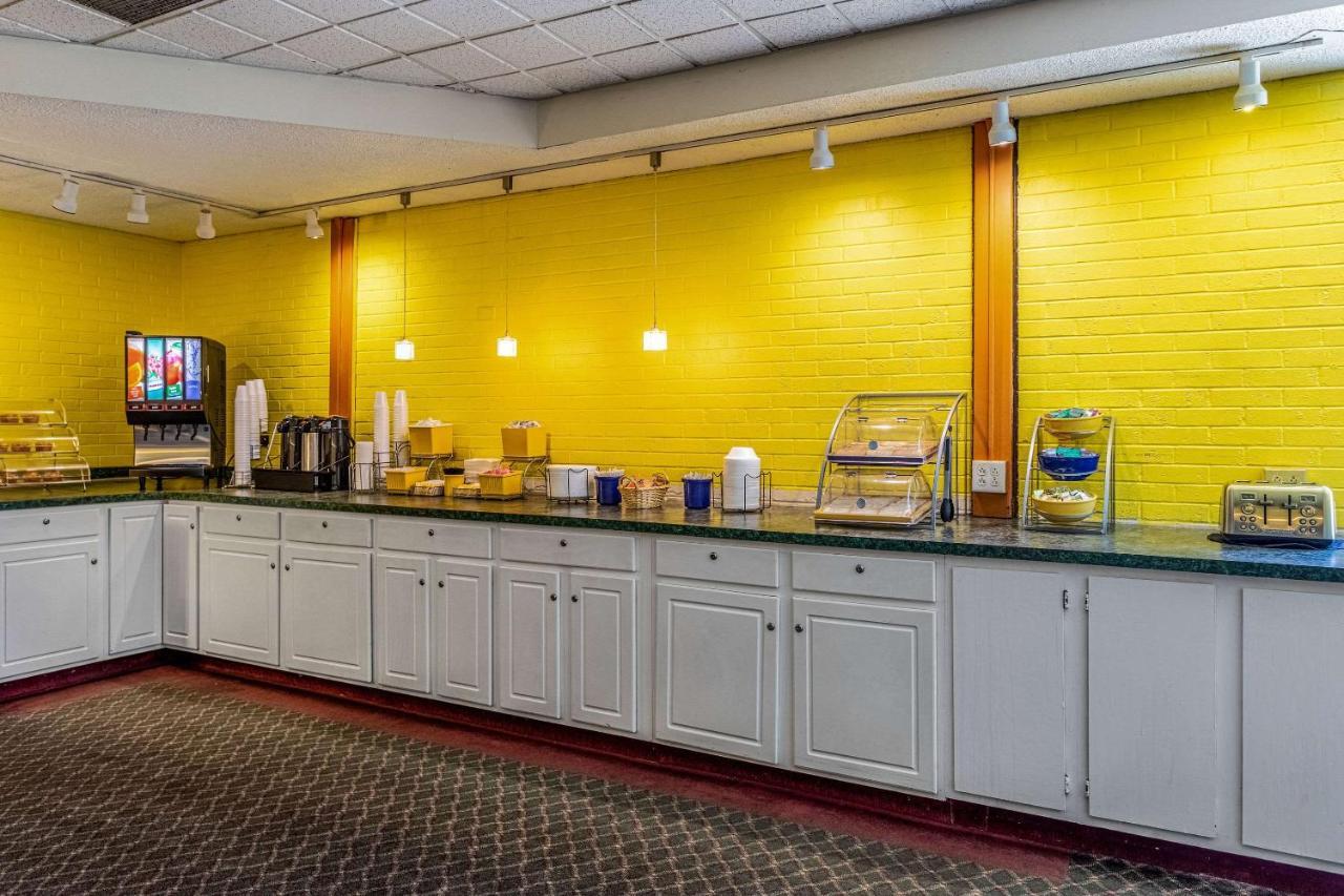 Econo Lodge Fredonia Eksteriør billede