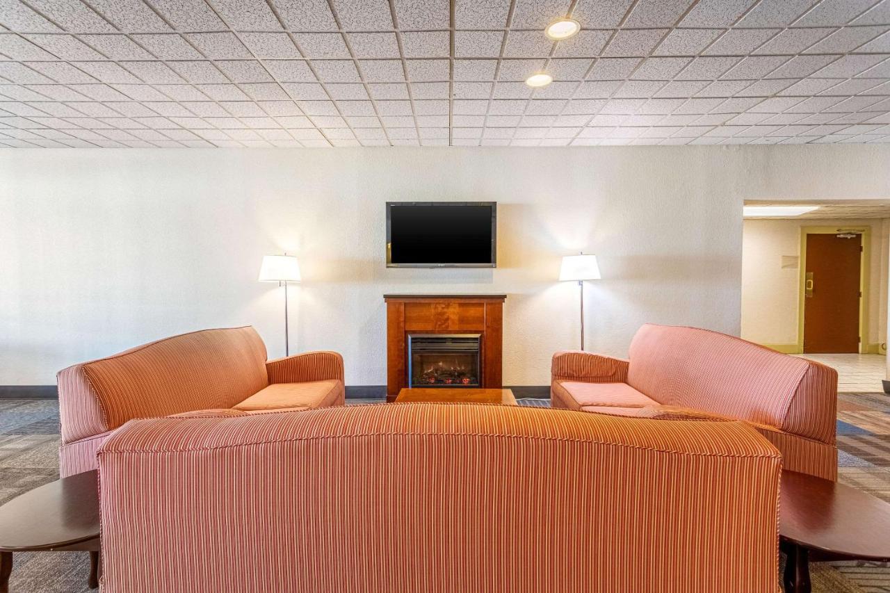Econo Lodge Fredonia Eksteriør billede