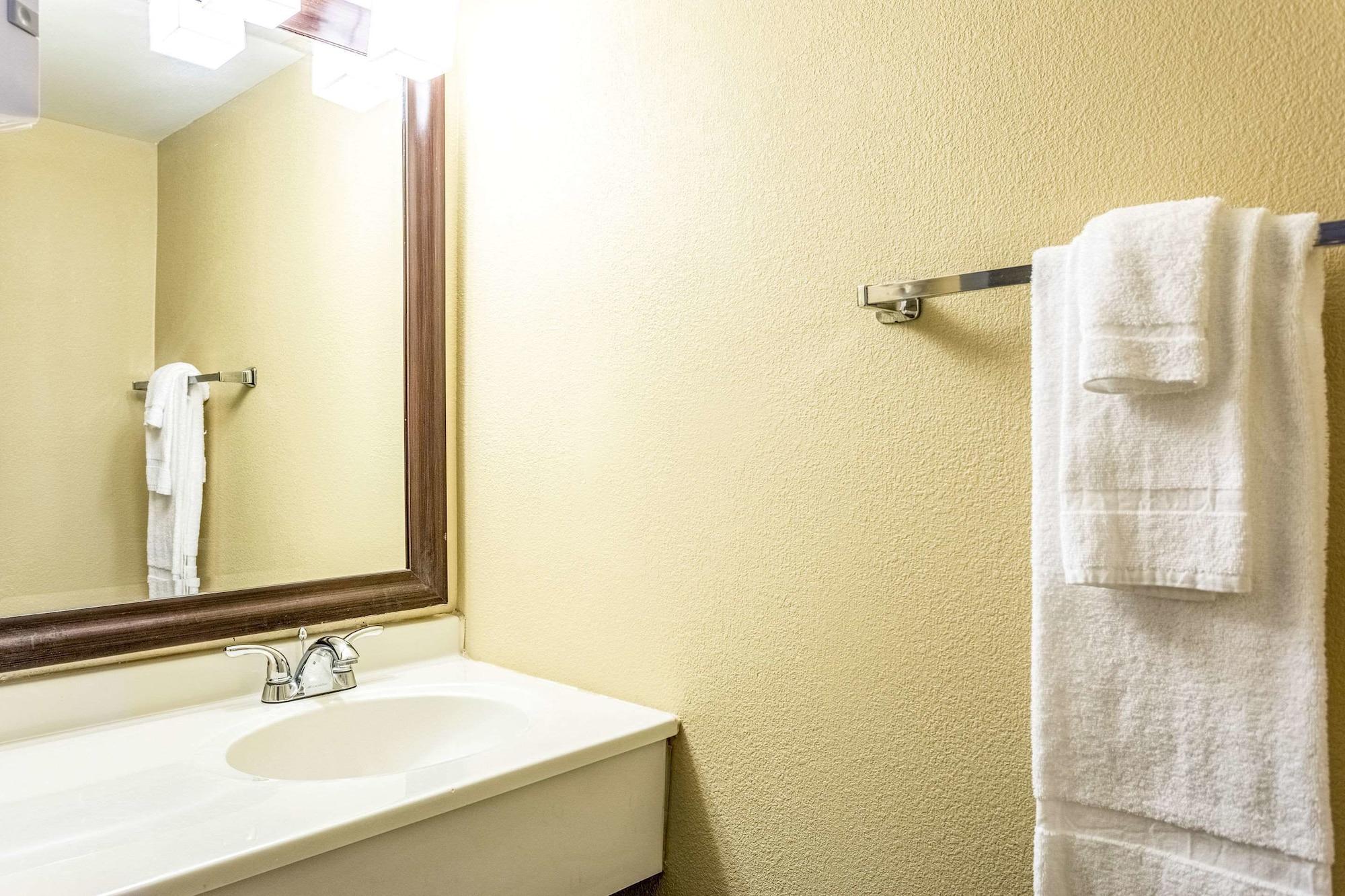 Econo Lodge Fredonia Eksteriør billede