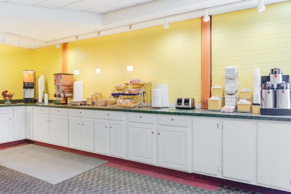 Econo Lodge Fredonia Eksteriør billede